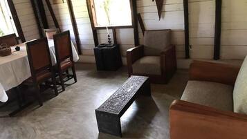 Chalet, 2 Bedrooms, Smoking, Balcony | Interior
