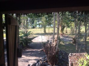 Chalet, 2 chambres, fumeurs, balcon | Jardin