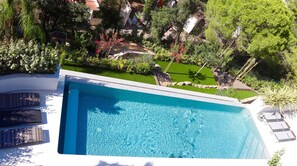 Pool - STUDIO d'Exception - Sea view, swimming pool and exotic garden (Roses)