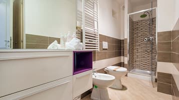 Apartment | Bathroom