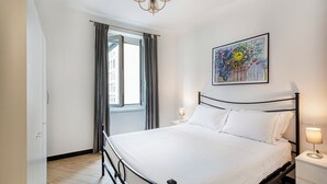 Apartemen | 2 kamar tidur, setrika/meja setrika, dan Wi-Fi gratis