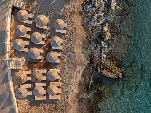 Cabana Blu Lifestyle Boutique Hotel & Suites