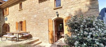Family home on the heights of Miramas-Le-Vieux in the heart of Provence