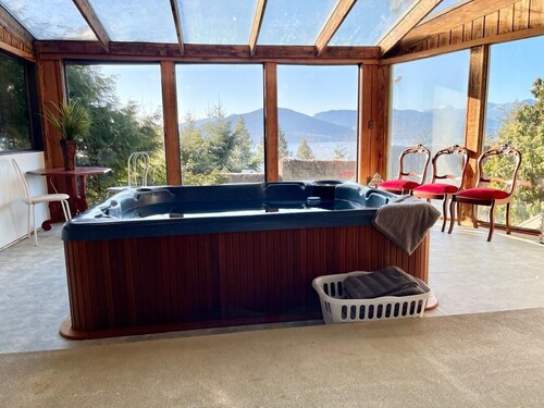 5-Bedroom 4-Bathroom full house, "Breathtaking Views"