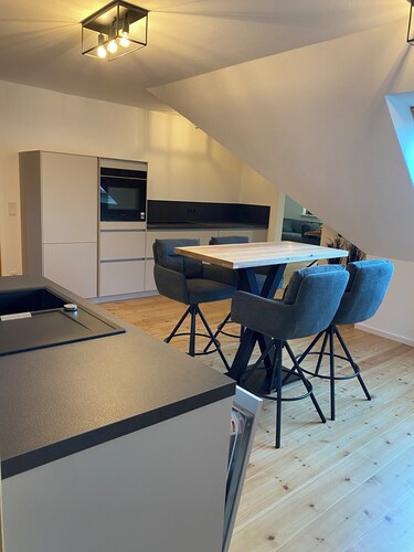 Spacious vacation apartment for up to 8 people, within walking distance of the center.