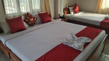 Classic Triple Room | Free WiFi
