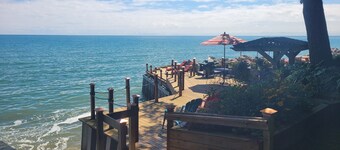 Schmidt's Cove - Incredible Private Lakefront Studio Apartment on Lake Huron!