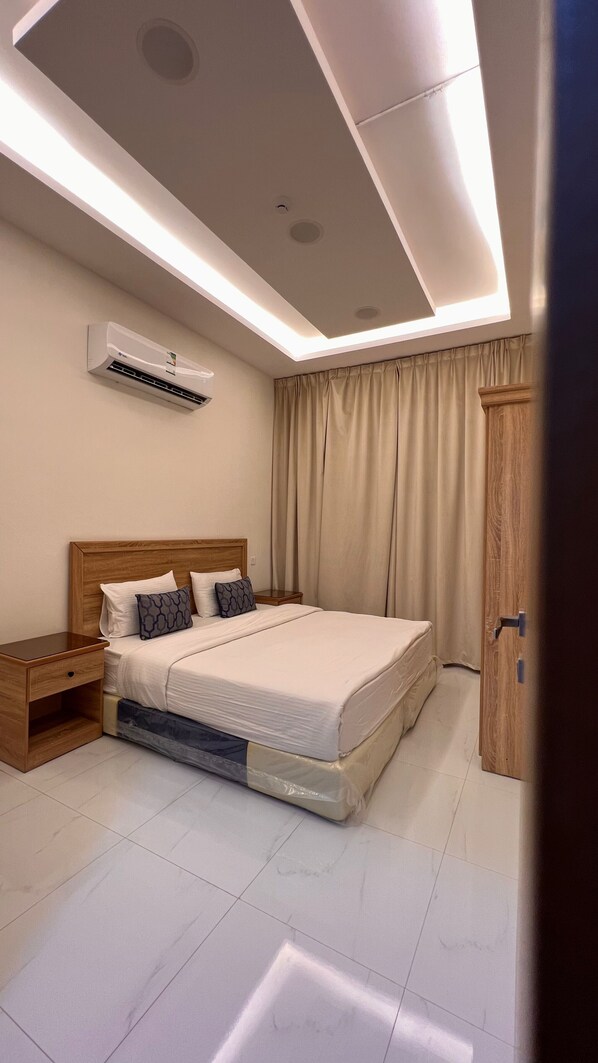 Hypo-allergenic bedding, blackout drapes, soundproofing, bed sheets - durr alsmaw (Al Duwadimi)