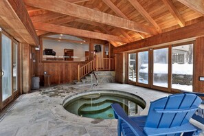 Pool - The Mountainside House - Luxury Home in Killington (Killington)