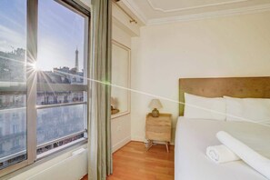 2 chambres, bureau, fer et planche à repasser, Wi-Fi