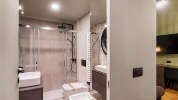 Apartment | Bathroom