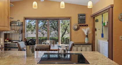 Prescott Golf Oasis Upscale Comfort Dog Friendly