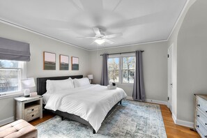 4 soverom, strykejern/-brett, wi-fi (inkludert) og sengetøy