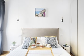 Iron/ironing board, WiFi, bed sheets - Easylife - Comfort and Style near City Life (Milano)