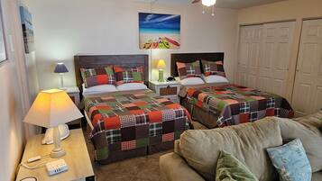 1 habitación, tabla de planchar con plancha, wifi y ropa de cama