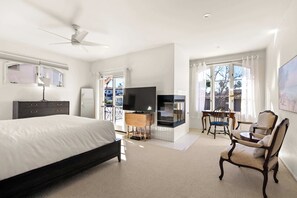 4 bedrooms, desk, iron/ironing board, WiFi - Encinitas Retreat, Private Pool and Spa, Short Drive to Beach (Encinitas)