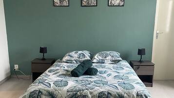 4 chambres, fer et planche Ă repasser, lit parapluie, Wi-Fi