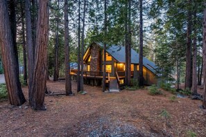 Exterior - Kokanee Hideaway | 5BR w/ Epic Game Room (Shaver Lake)