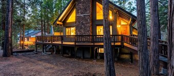 Kokanee Hideaway | 5BR w/ Epic Game Room