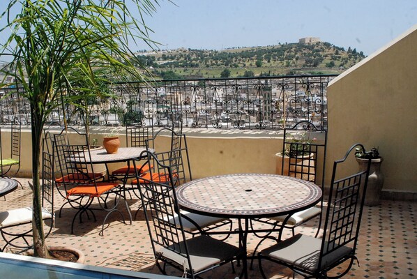 Outdoor dining - Riad le patio de Fes - Safran (Fès)