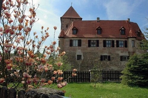 romantisches Doppelzimmer in historischem Schloss