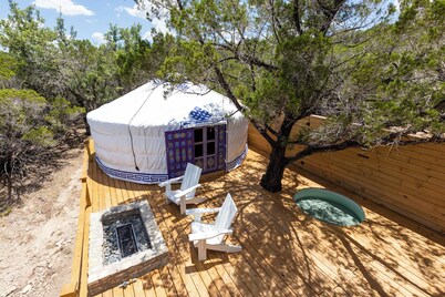 Secluded, Romantic Yurt w/Hot Tub at The Yurtopian - "Amie"