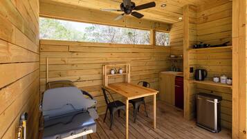 Fridge, stovetop, coffee/tea maker, cookware/dishes/utensils