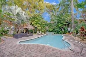 Pool - Bougainvillea Tropical Oasis Studio with Pool (Fort Lauderdale)