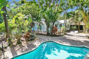 Pool - Bougainvillea Tropical Oasis Studio with Pool (Fort Lauderdale)