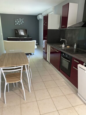 Interior - Getaway to Carmaux (Carmaux)