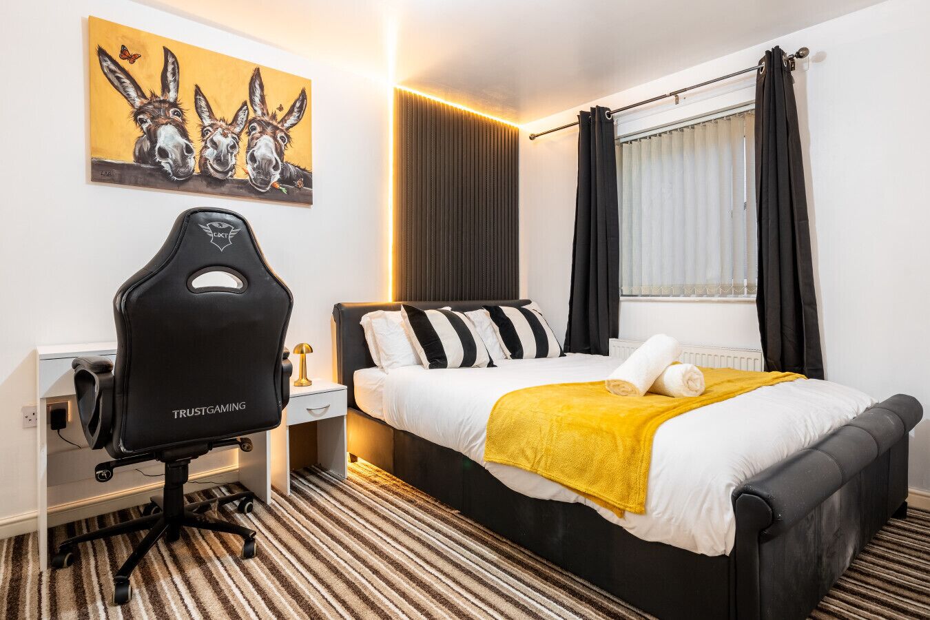 4 bedrooms, desk, iron/ironing board, free WiFi