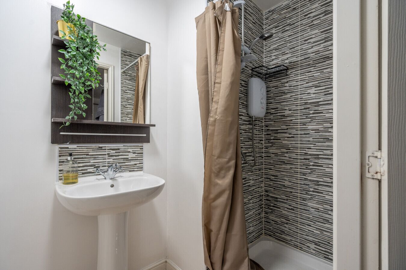 Hair dryer, towels