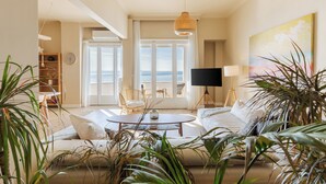 Unclassified image, 4 of 42, button - Infinity & Beyond Seafront Apartments by Halu! (Thessaloniki)