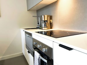 Private kitchen - Modern and Elegant 1BD Apartment in the CBD (Melbourne)