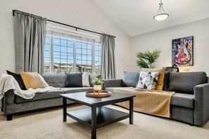 TV, fireplace, offices