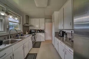 Fridge, microwave, oven, stovetop - LOOK!  Spacious Home in the Heart of Hilo - Bonus Rec Room! (Hilo)
