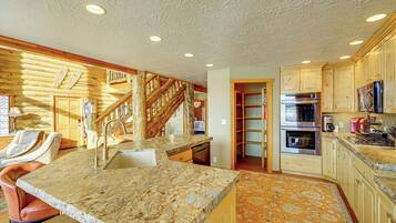 Maison (5 Bedrooms) | Intérieur