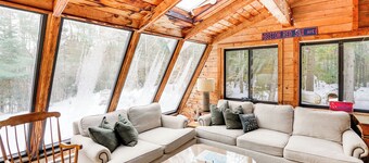 5 Mi to Ski: Family-friendly Home in West Dover!