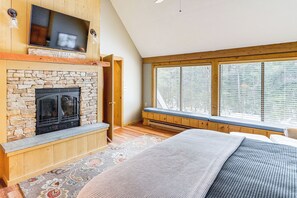 Interior - 5 Mi to Ski: Family-friendly Home in West Dover! (West Dover)