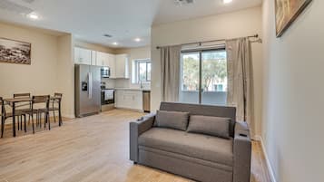 Apartment (1 Bedroom) | Interior