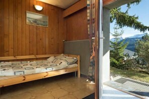 Family Apartment, Mountain View | 1 bedroom, iron/ironing board, free WiFi - La petite Silène  (Leysin)