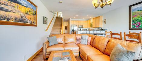 Apartment (3 Bedrooms) | Front of property