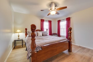 House (3 Bedrooms) | Interior