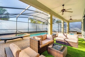 House (4 Bedrooms) | Front of property