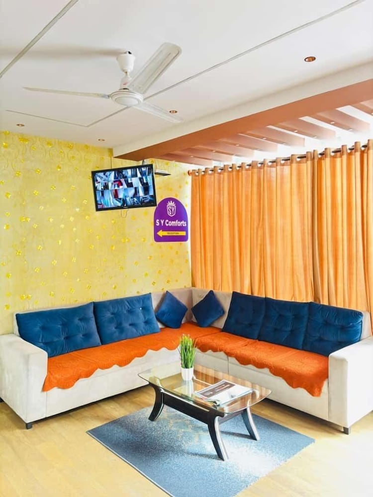 Hotel SY Comforts photo 7