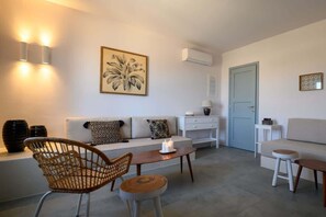 Televisio, takka, työhuone