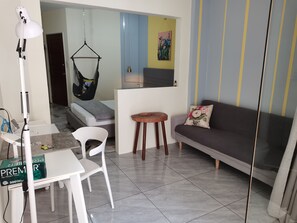 1 bedroom, desk, iron/ironing board, free WiFi