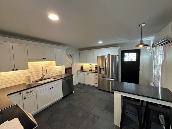 電子レンジ、食器洗い機