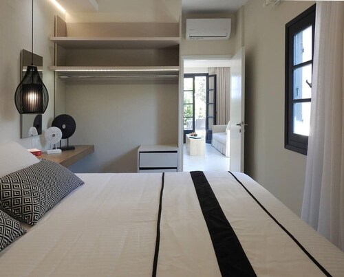 Charming Villa with Private Terrace & Sea View