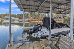 House, 4 Bedrooms | Marina